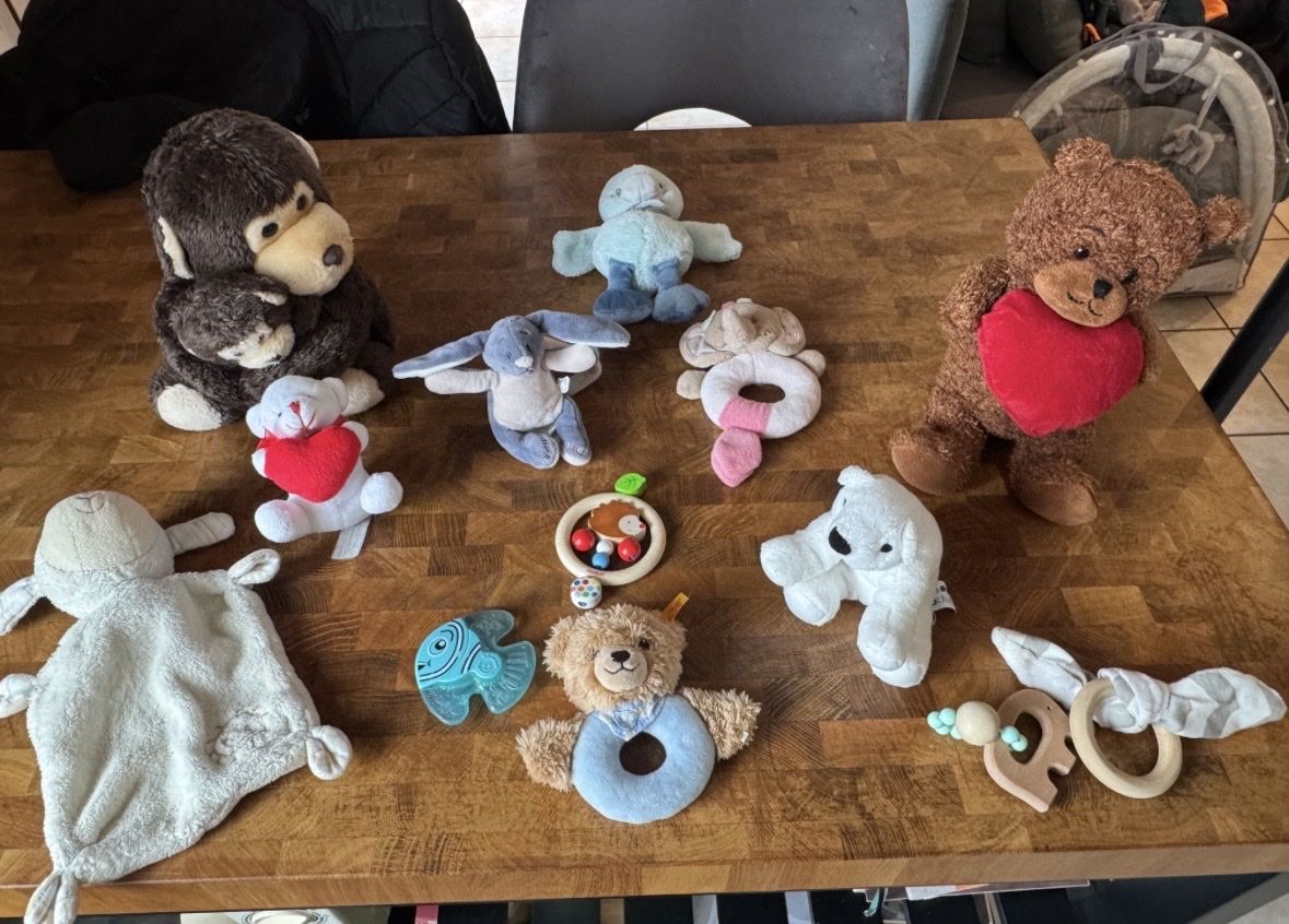 Spielzeuge: Lots peluche  – Gebraucht aus Hérémence von aya_z9gs