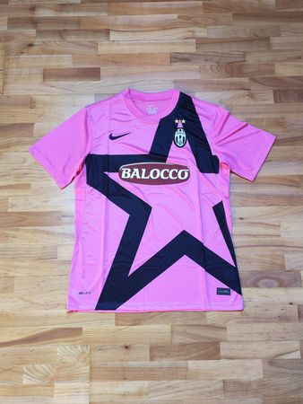 Retro Juventus Auswärtstrikot 2011/12