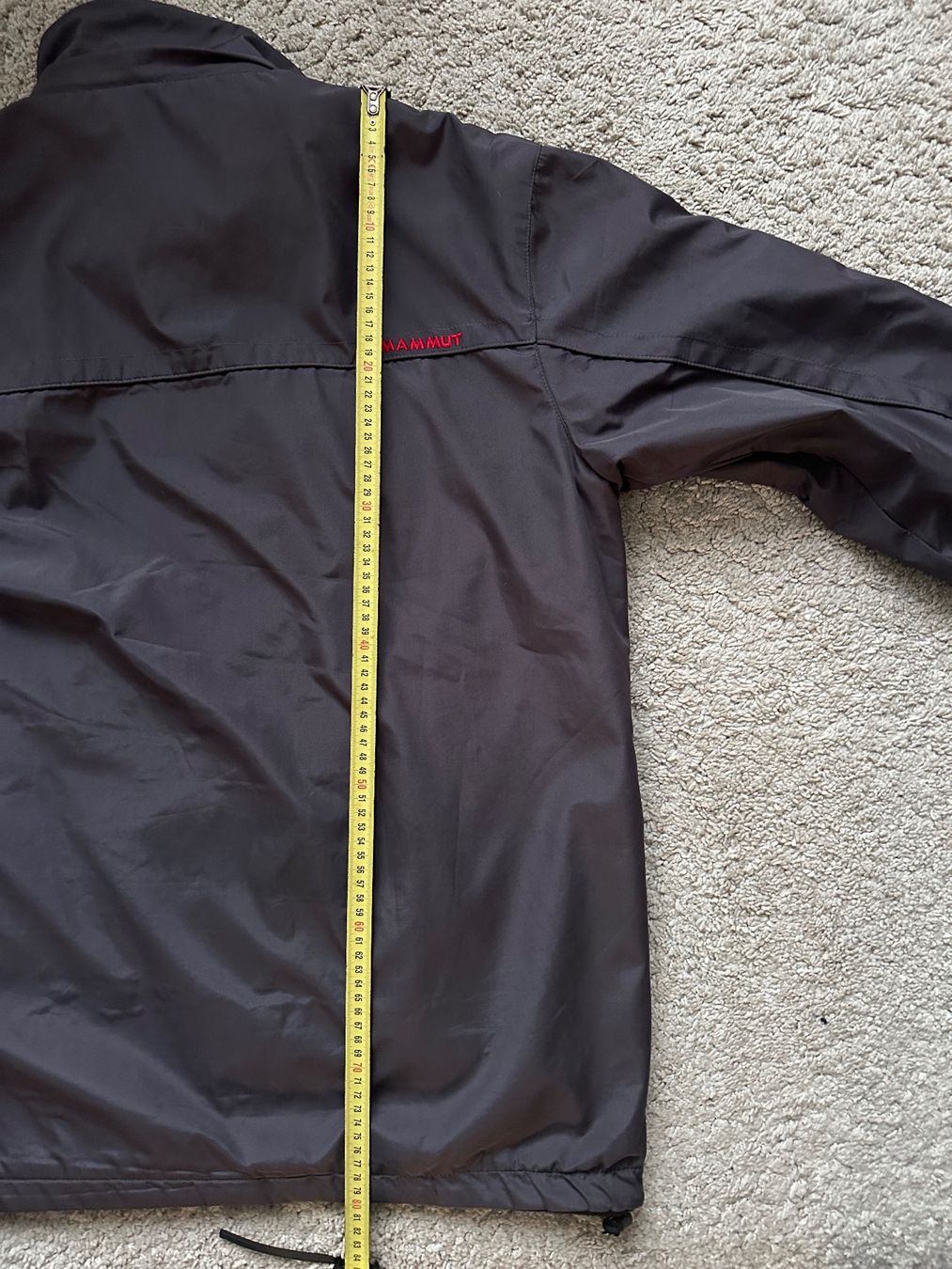 Mammut Giacche: Mammut Winter Jacke, Grösse L, Grau! – Usato da Basel venduto da olo..ir 8