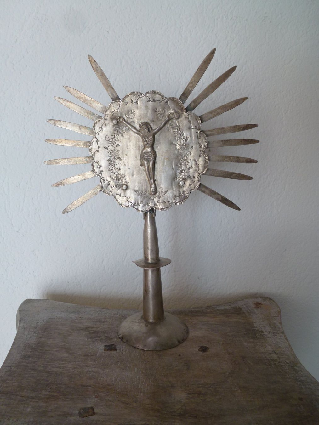 Skulpturen & Statuen: Antike Strahlen Monstranz Kapelle Kirche – Gebraucht aus Esslingen von eintagammeer