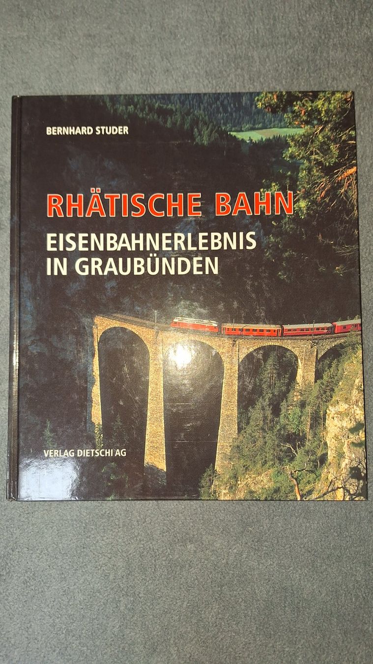 Libri: Rhätische Bahn Eisenbahnerlebnis in Graubünden – Usato da Haslen AI venduto da JEPIZU