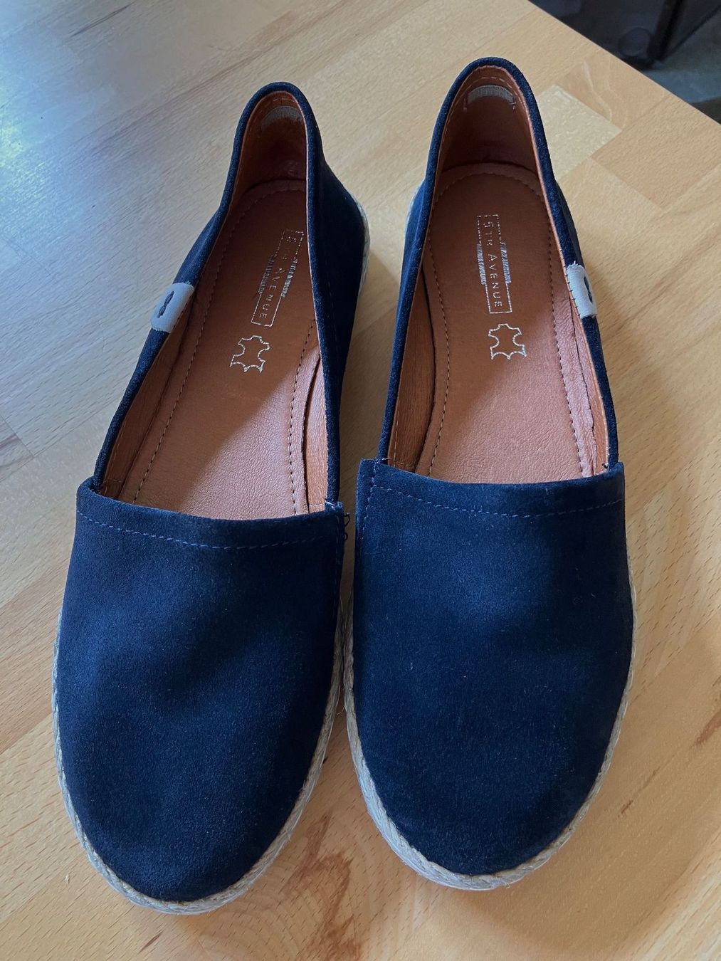 Scarpe da donna: Schöne Wildleder Sommerschuhe,  Gr. 39, neuwertig! – Nuovo (secondo la descrizione) da Olten venduto da Dickbrave