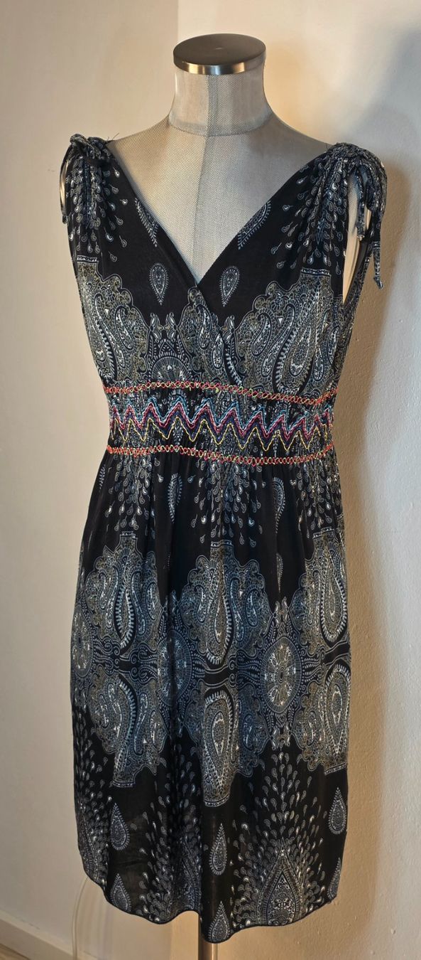 Vestiti: SM 34-38 MALANDRA leichtes Sommerkleid – Usato da Dürnten venduto da Bachtelsurfer 1