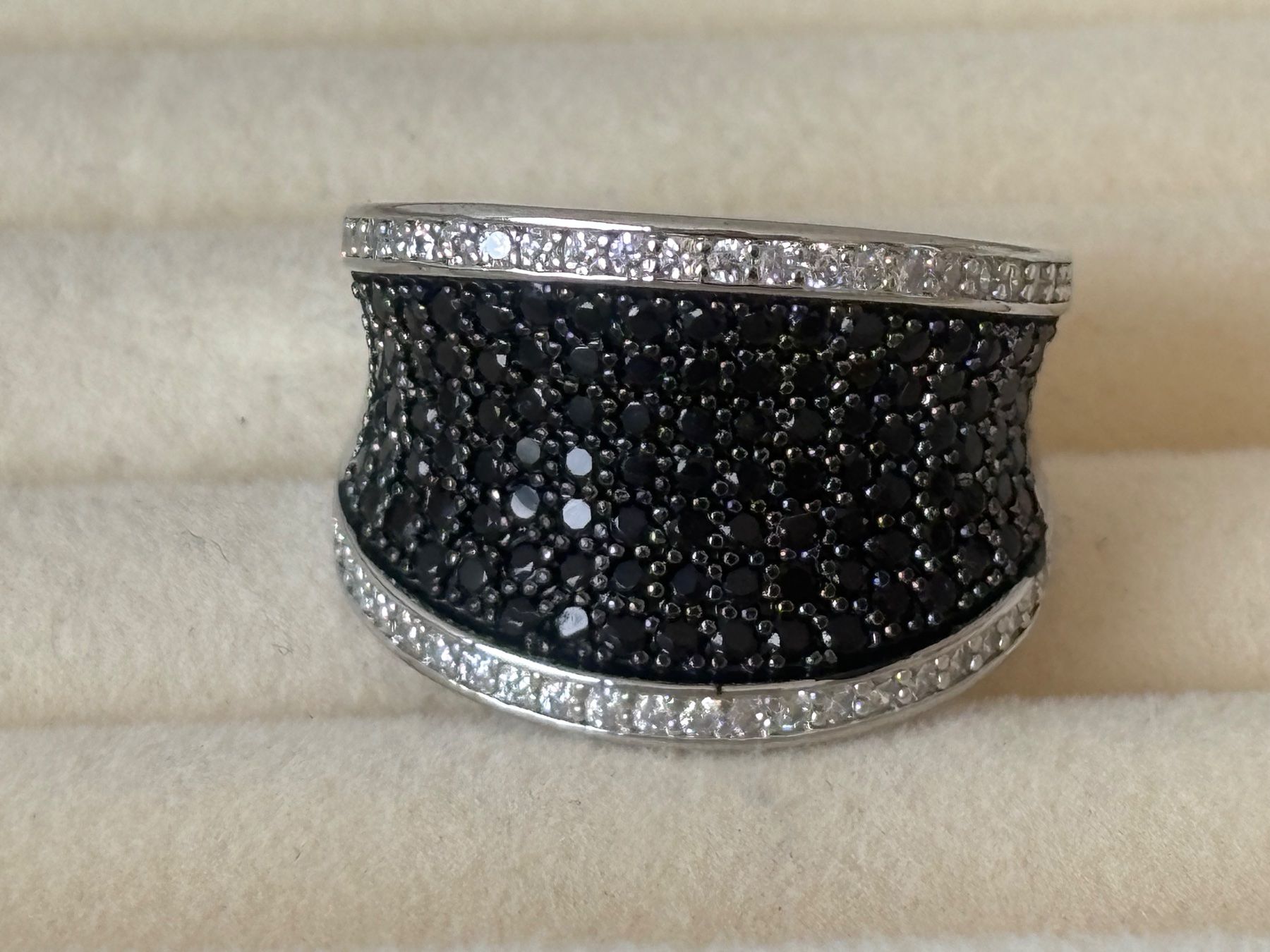 Anelli: Luxus Elegante Gr:64 Ring mit  Zirkonia Farbe: Silver – Nuovo (secondo la descrizione) da Biel-Bienne venduto da Roserosse13 5