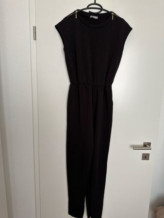 JumpSuit schwarz Grösse XS/S