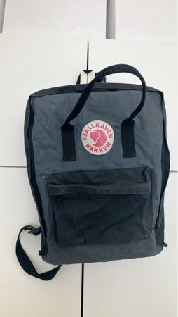 Sac à dos Fjällräven Kånken, bleu foncé