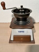 Moulin à café vintage en porcelaine et bois
