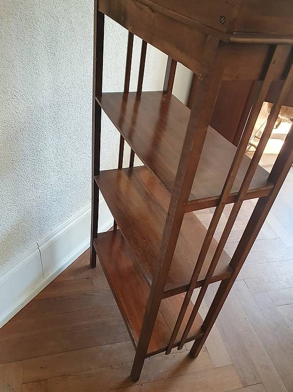 Scaffali: Jugendstil regal  – Usato da Olten venduto da stritten 1