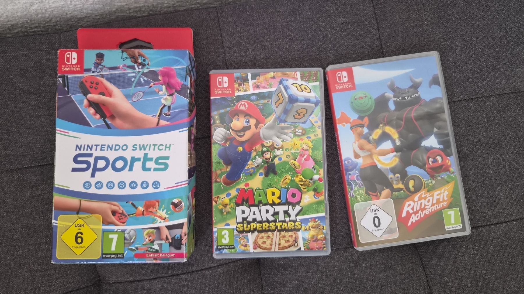 Nintendo Console: Console Nintendo Switch avec jeux et accessoires – Usato da Bex venduto da Boxy03 3