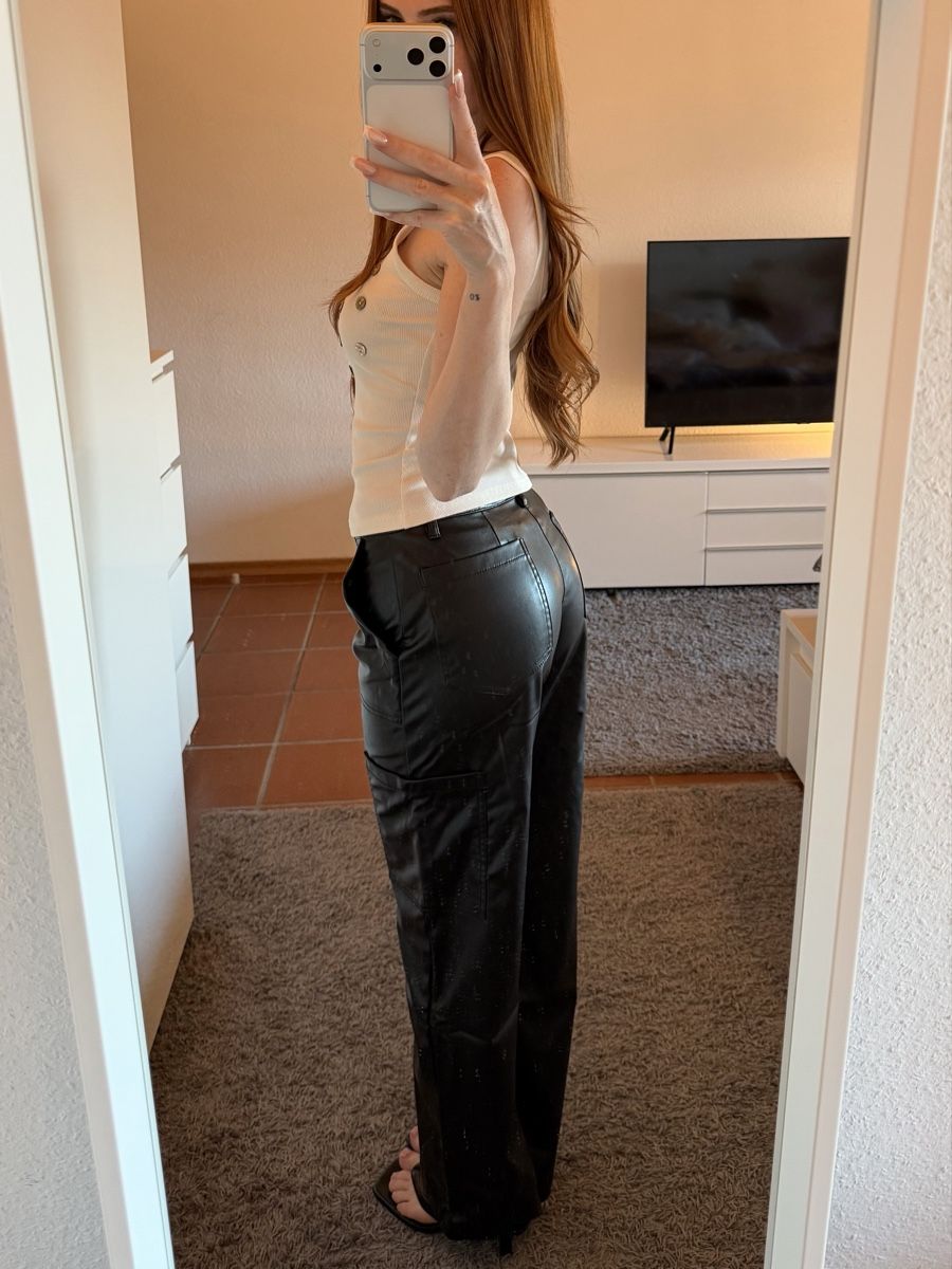 H&M Hosen: Hose schwarz mit Hosentaschen – Neu (gemäss Beschreibung) aus Frümsen von laura002 1