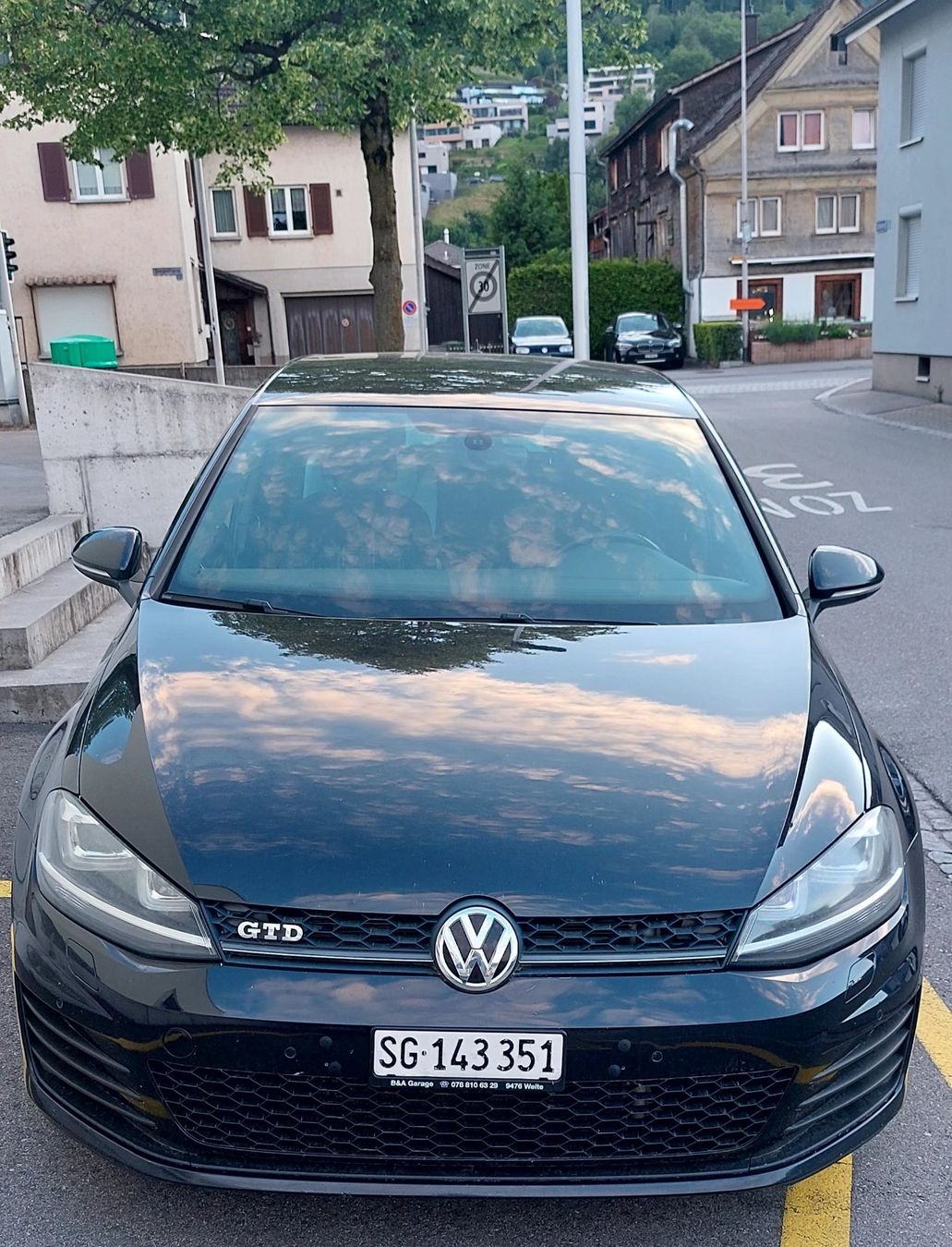 VW Autos: VW GOLF VII 2.0 TDI GTD – Gebraucht aus Buchs von Loreanda