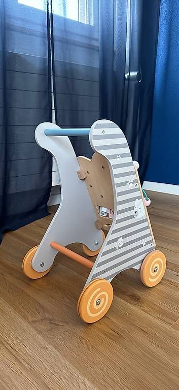 Veicoli per bambini: Chariot de marche  – Usato da La Chaux-de-Fonds venduto da Gwendowendy 2