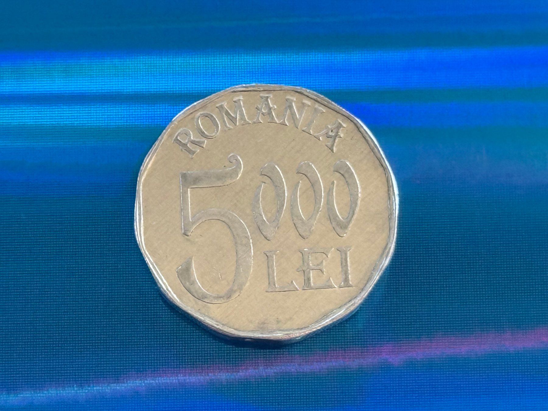 Tutti le monete: România 2004 - Rumänien - 5000 Lei – Usato da Pfäffikon SZ venduto da Sieben77