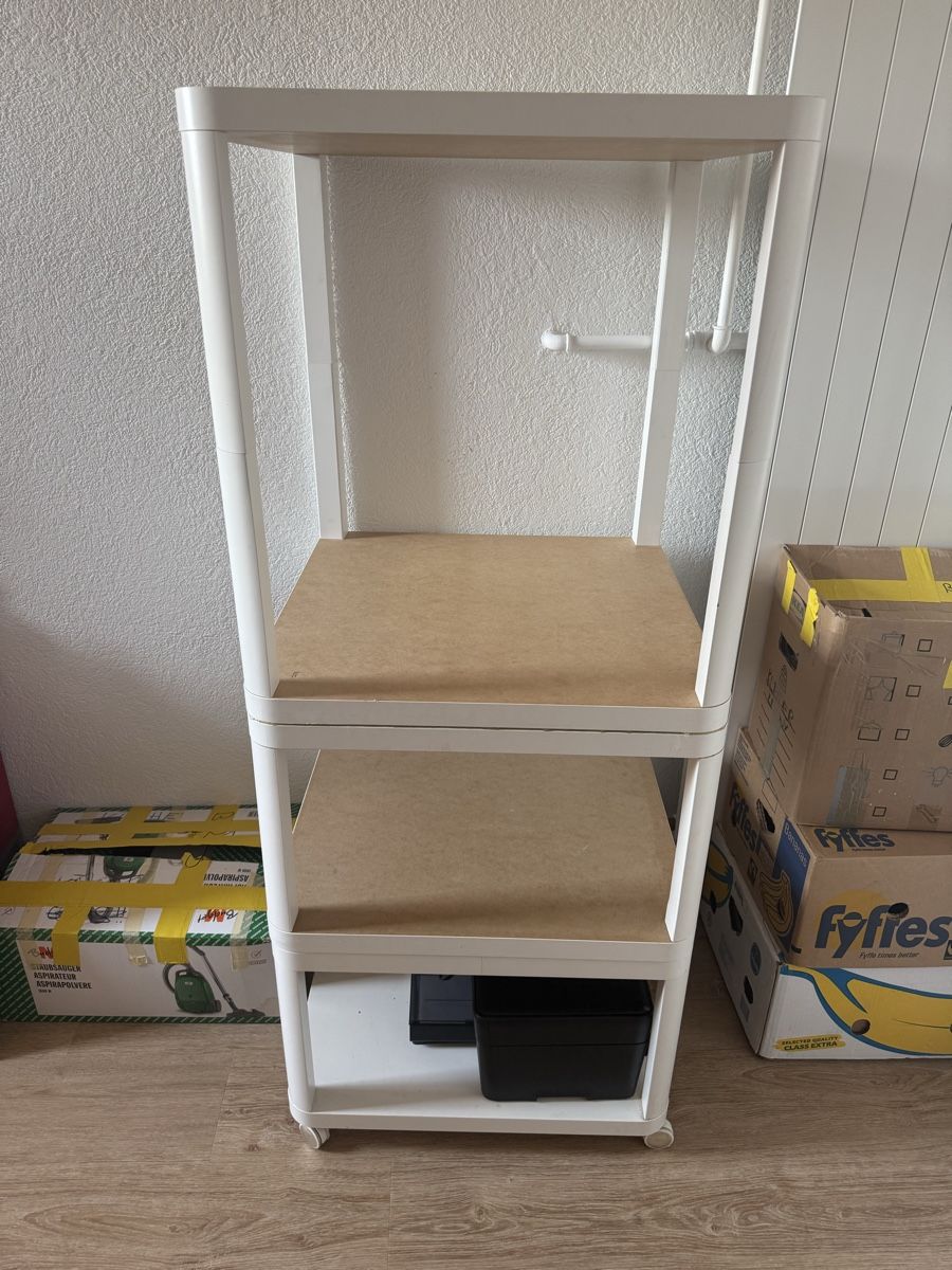 Ikea Étagères: 3D Drucker möbel Ikea  auf rollen  – D'occasion à stans par zie_m2nf