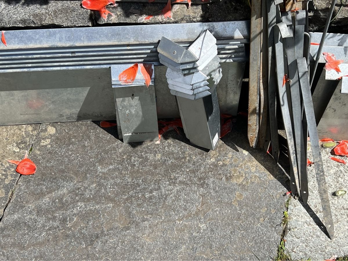 Recinzioni: Lot Schneckenzaun Material – Usato da Zürich venduto da Ninu2004 3