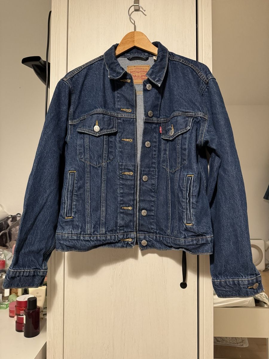 Levi's Giacche: Levi’s original Trucker-Jacke size M – Usato da Kilchberg ZH venduto da ngt_hnw9