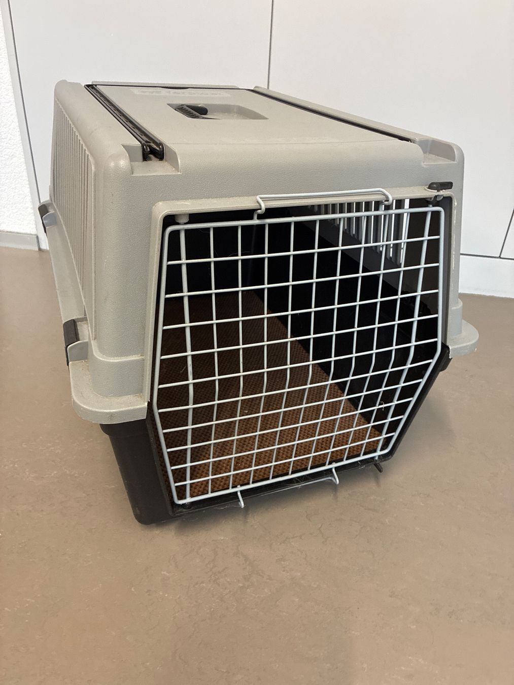 Ferplast Käfige, Transport & Sicherheit: Hundetransportbox – Gebraucht aus Bütschwil von Moha2