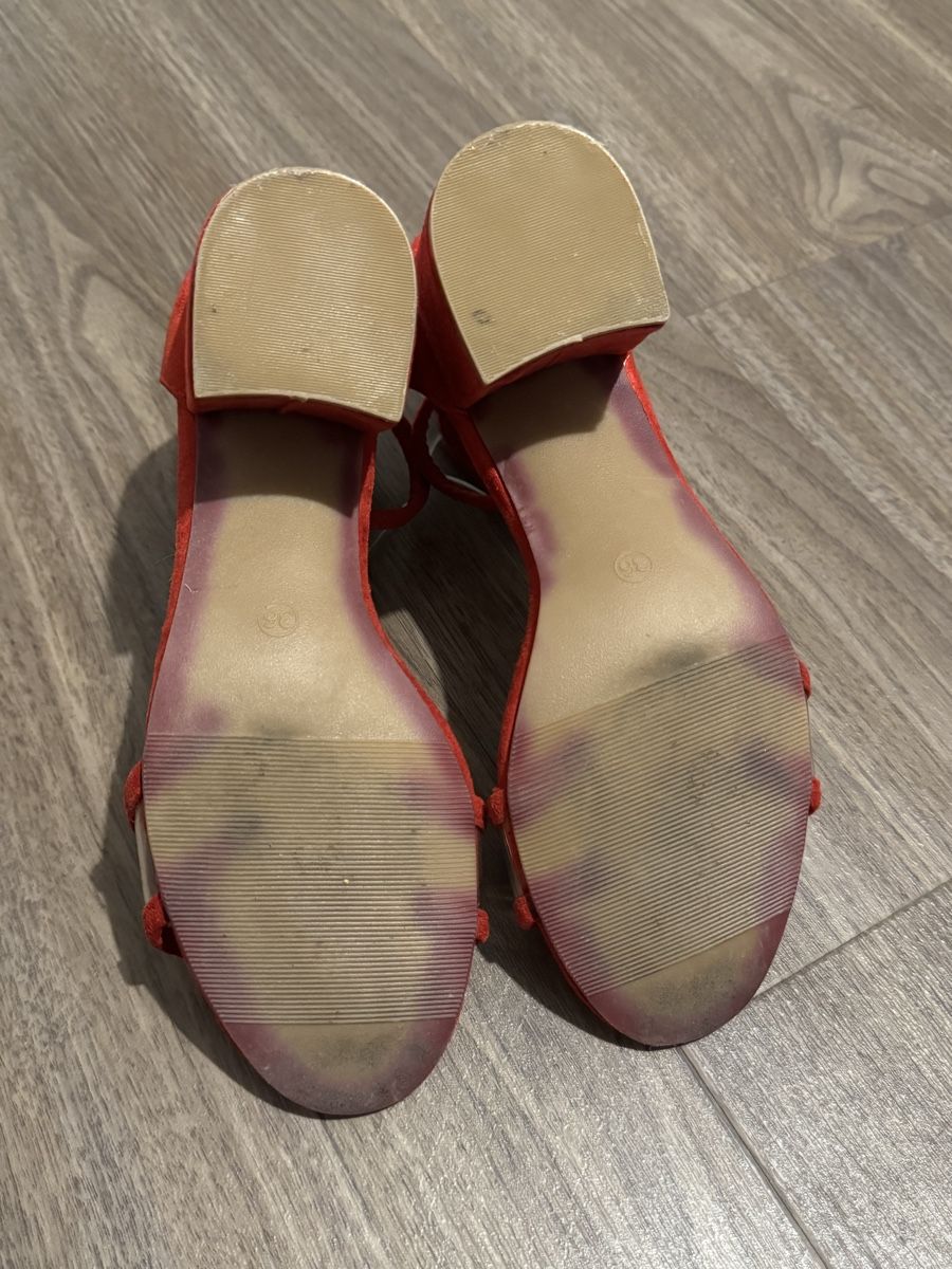 Scarpe da donna: RED HIGH HEELS👠 – Usato da Dietikon venduto da athiinax 2