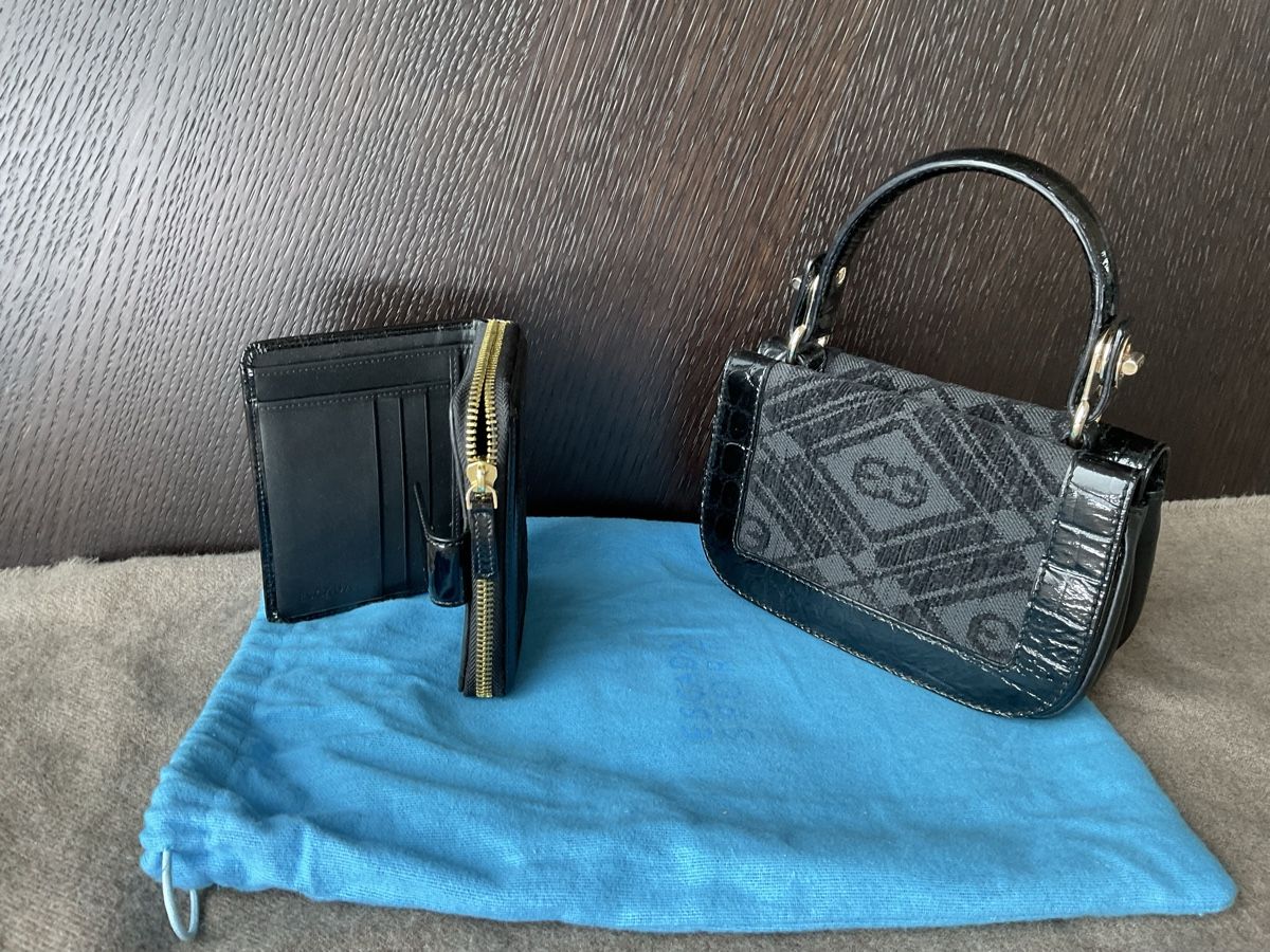 Escada Borse da donna: Escada Handbag Set Black Leather Gold Details Chic – Nuovo (secondo la descrizione) da Bäch SZ venduto da ValentinaKH