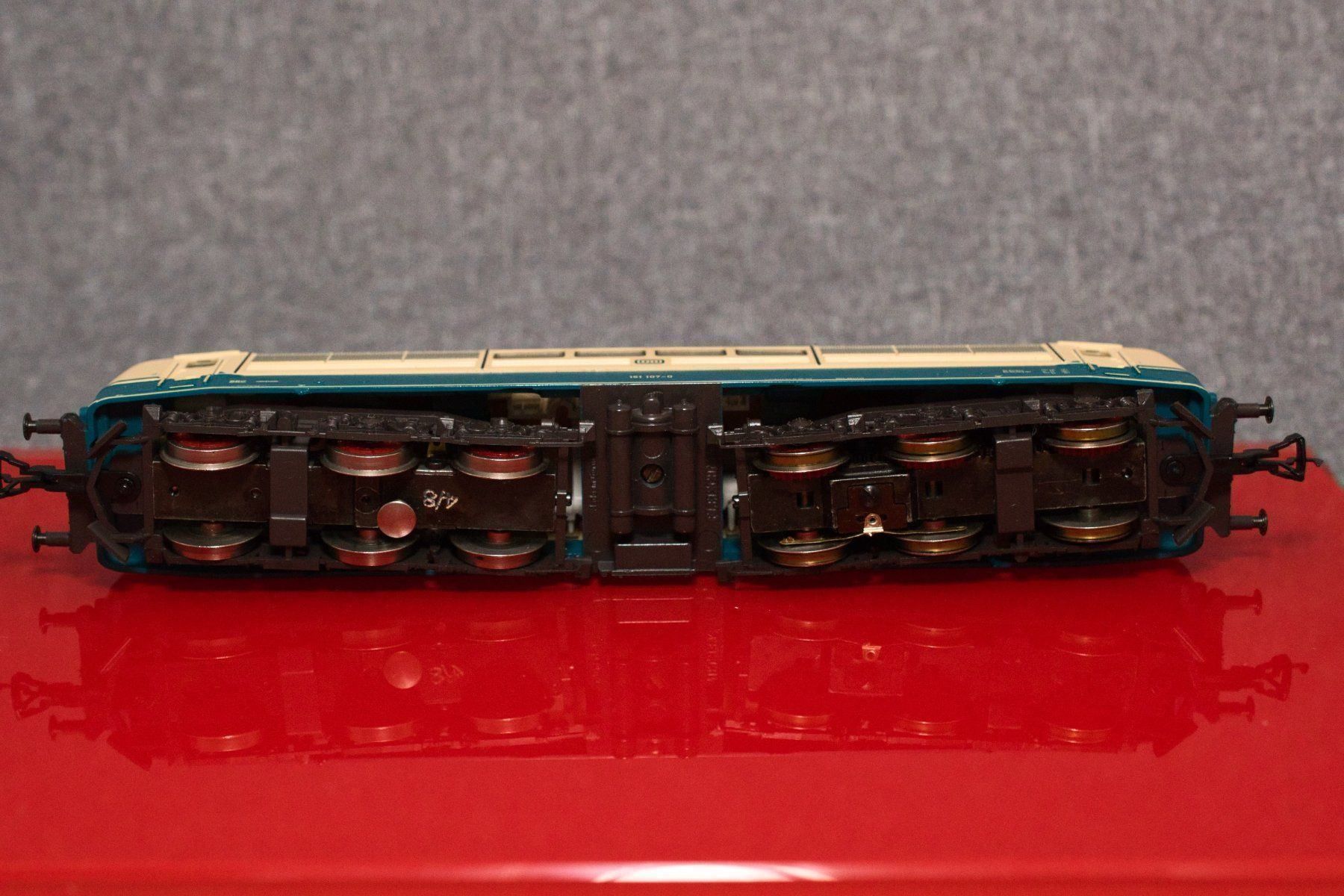 Modellini di ferrovie: ROCO Elektrolok BR151 - H0 - DC-Analog – Usato da Obernau venduto da pilatus-rconline 5