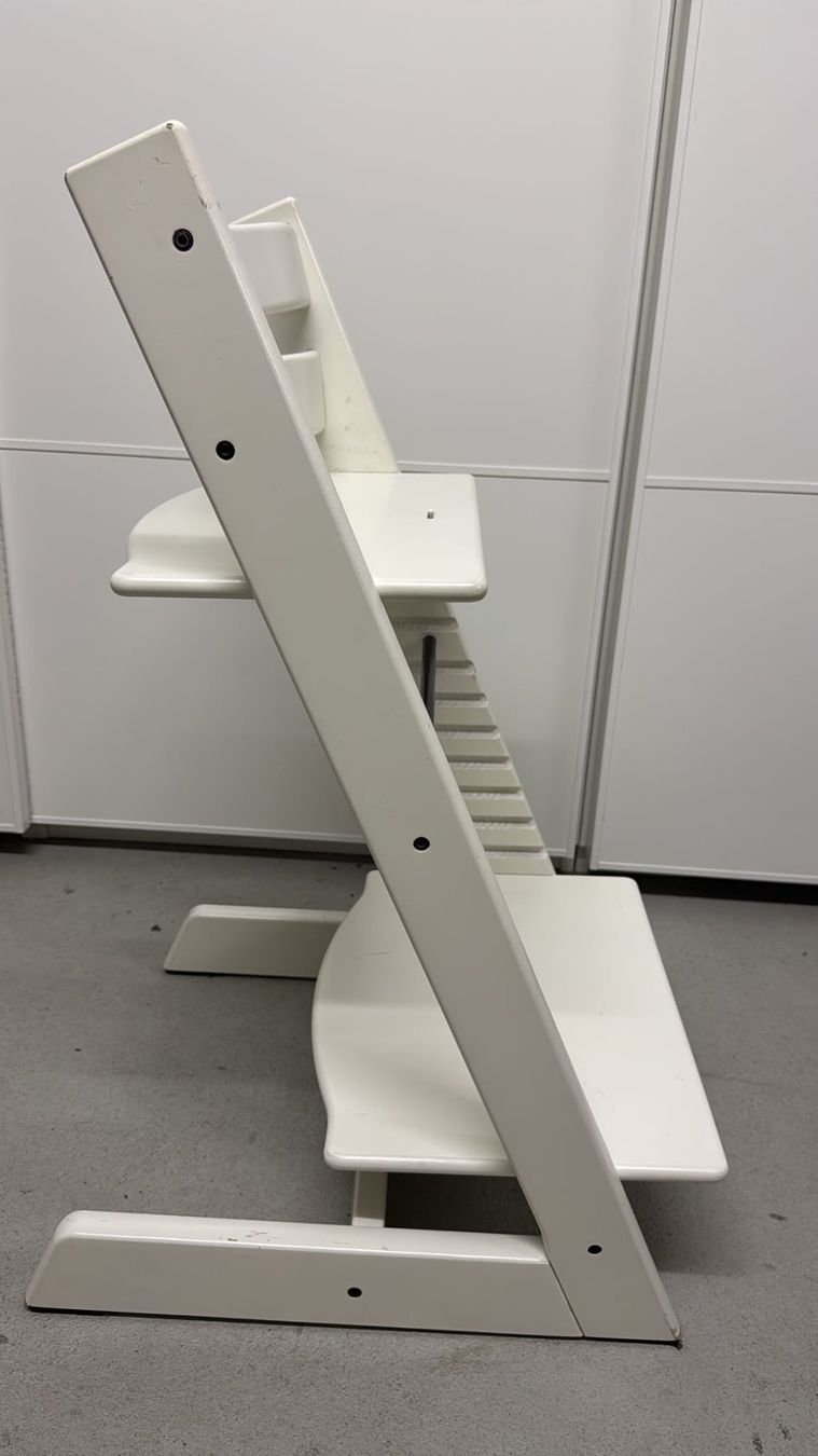 Stokke Seggioloni: Stokke Tripp Trapp weiss neues Modell – Usato da Dinhard venduto da R.B.G23 2
