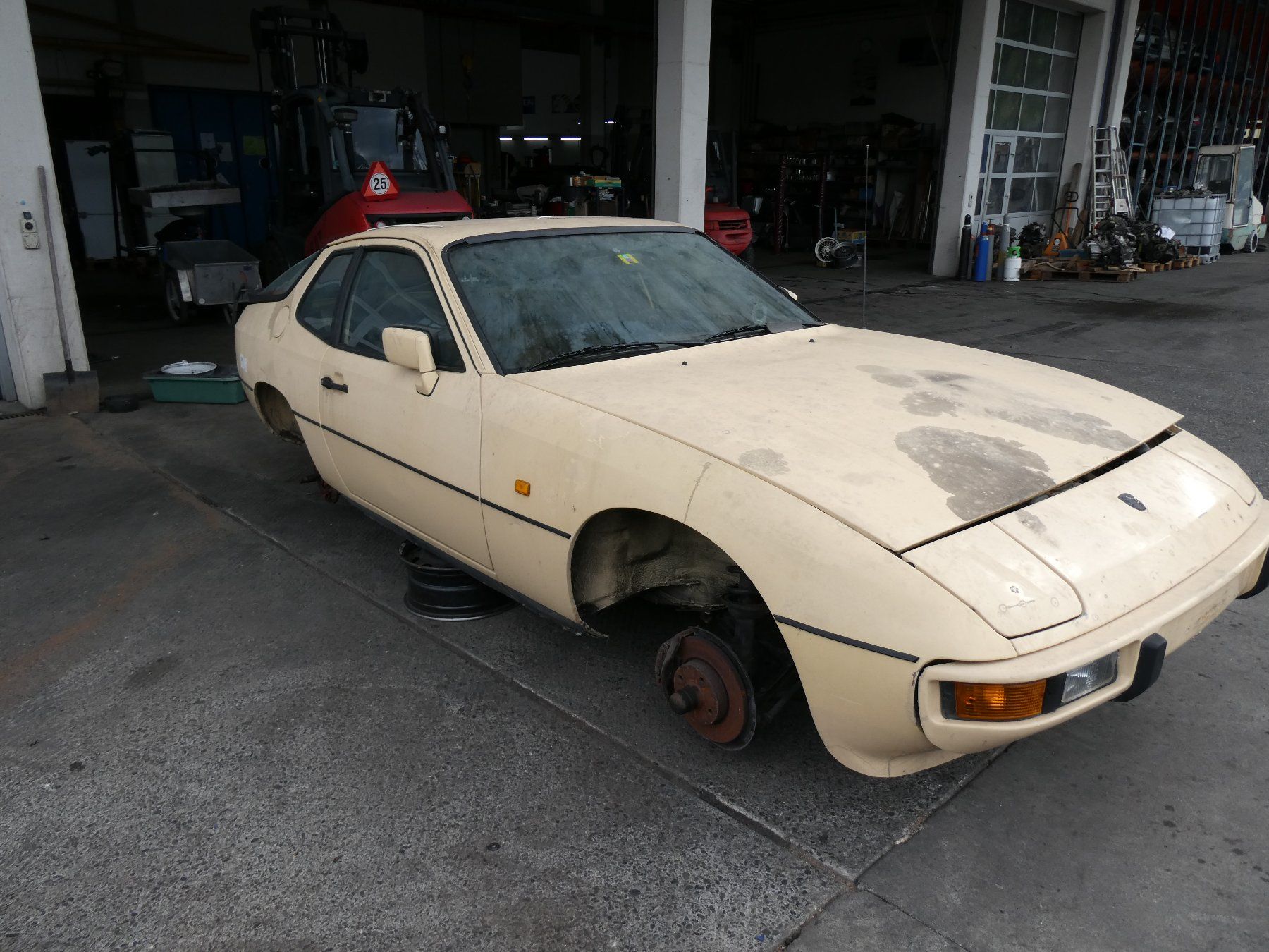 Porsche Autos: Porsche 924 – Gebraucht aus Küssnacht am Rigi von Locki71 1