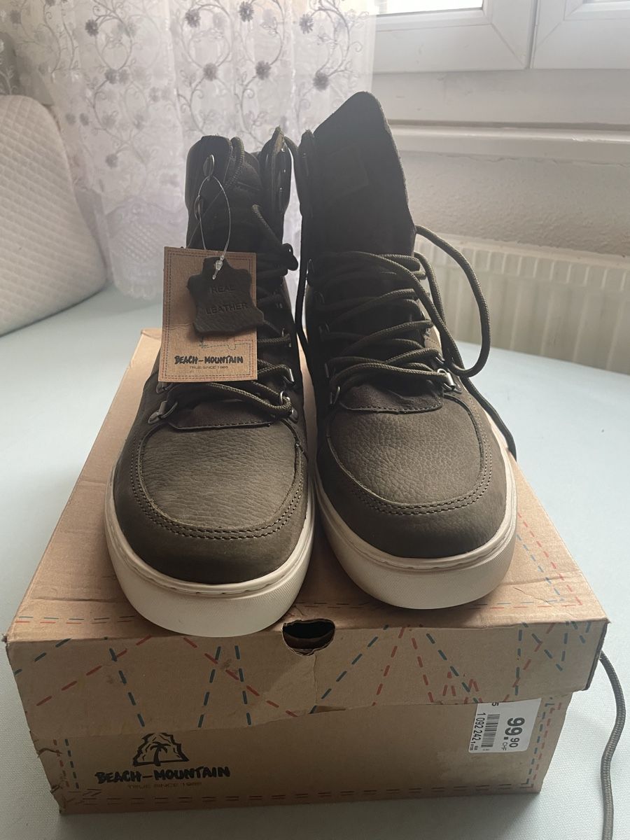 Herrenschuhe: Beach Mountain grösse 45 – Neu und originalverpackt aus Niederhasli von sev_d7hq