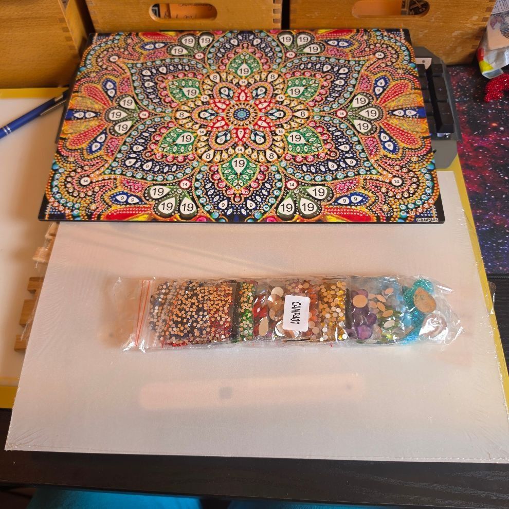 Bastelsets: DIAMOND PAINTING TABLETT BLUMEN MUSTER – Neu und originalverpackt aus Dintikon von bonita099