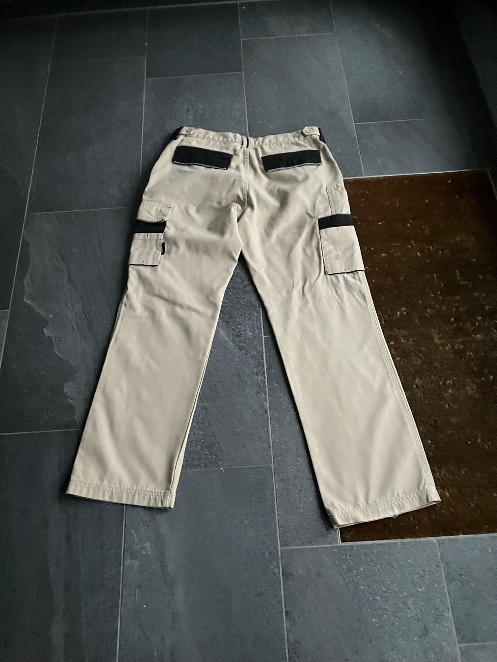Wikland Pantaloni: Arbeitshose zwei Stück Gr.44 /Gr.48 – Usato da Bettwiesen venduto da Zustand57 2