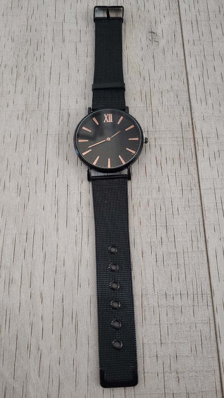 Bracelets: Armbanduhr schwarz  – Neuf (Voir description) à zürich par wuscheli0102