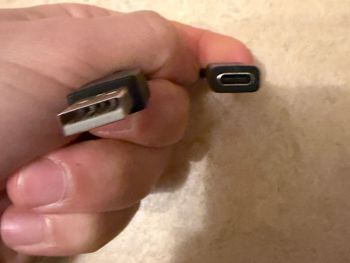 Cavi: USB-C Weiblich auf USB A Kabel Adapter – Usato da Zürich venduto da fresh0001 1