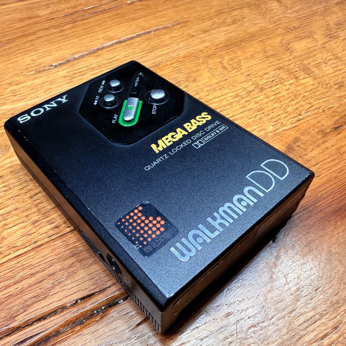 Sony Lecteur media portable: Sony Walkman WM-DD30 schwarz – Défectueux à Vorderthal par Fluchtzwerg77 2