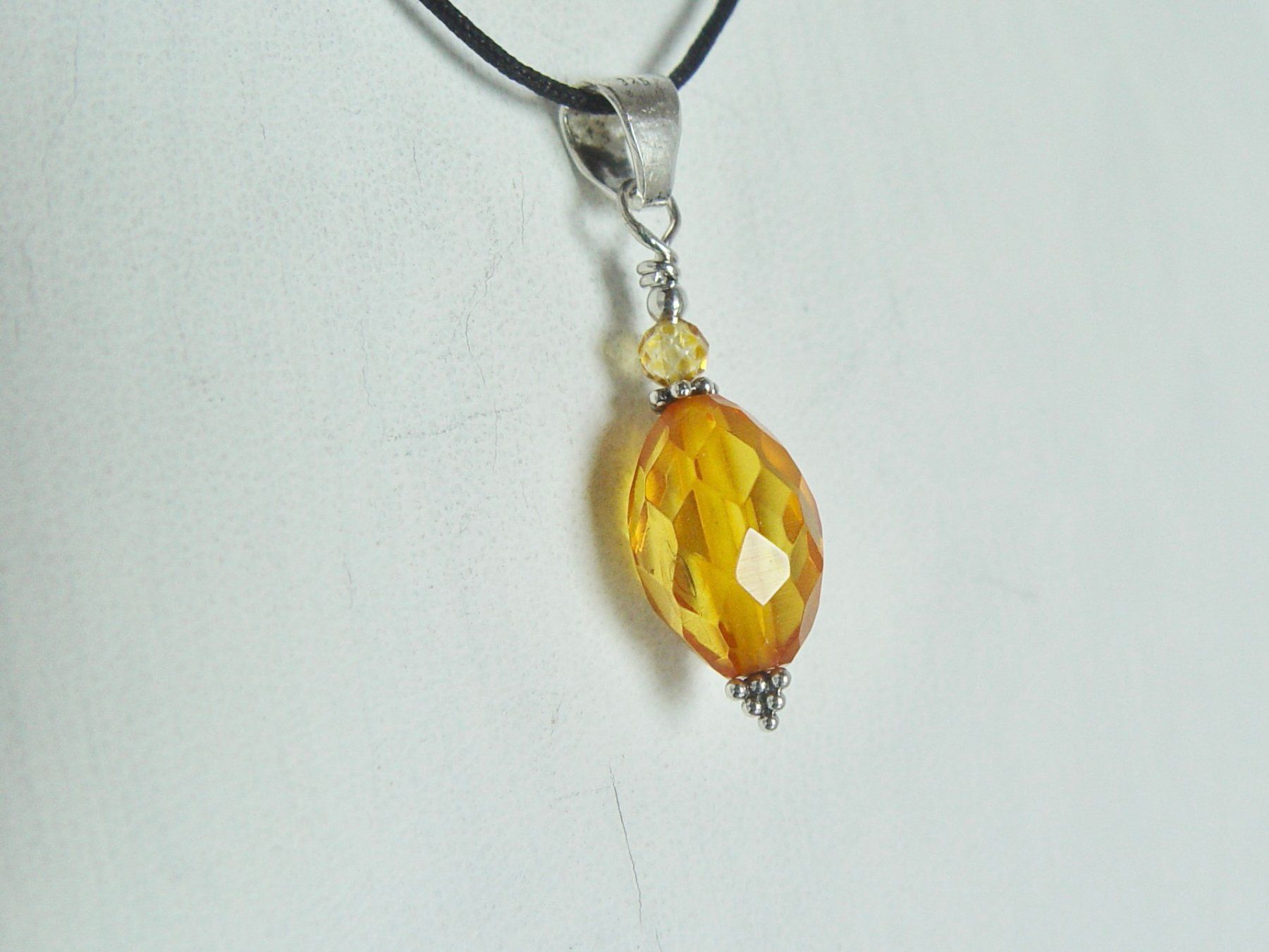 Pendentifs: Anhänger aus Silber 925 mit Bernstein – D'occasion à Henggart par gernli