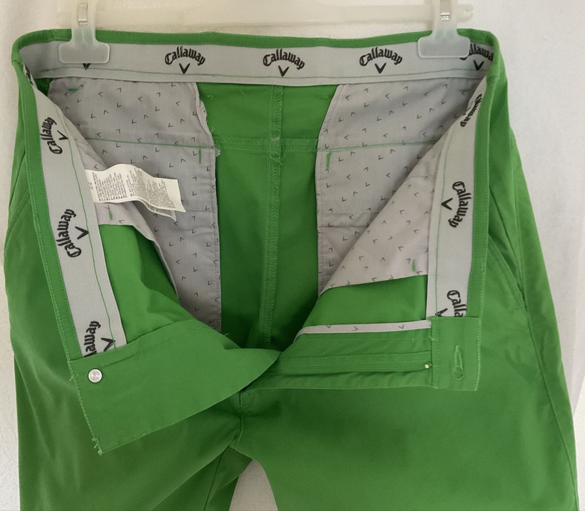 Callaway Pantaloni: Callaway - Short de golf vert, taille EU 50 – Nuovo (secondo la descrizione) da Corseaux venduto da Mililaforet75 2