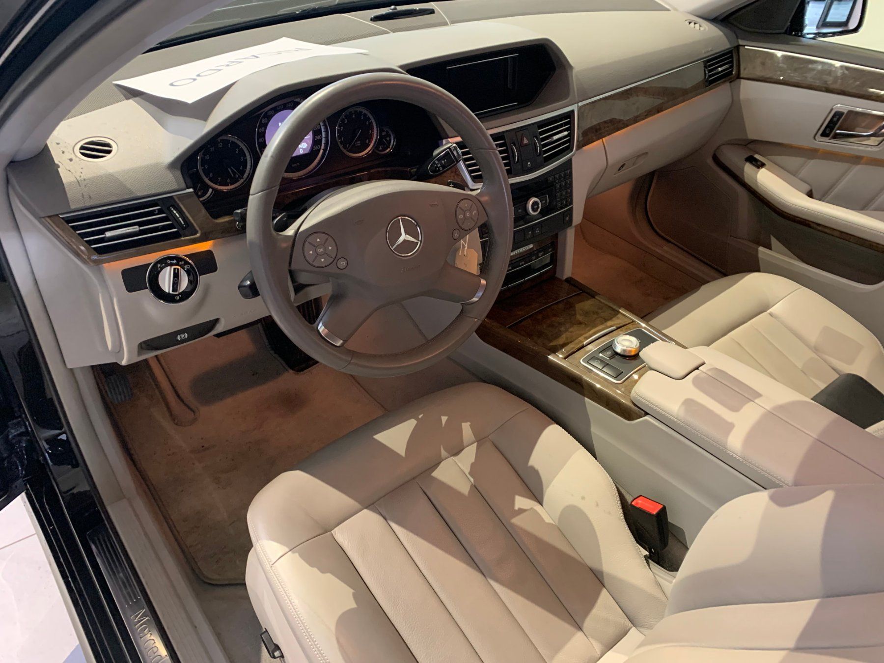 Mercedes-Benz Autos: Mercedes-Benz E 350 CGI BlueEff. Elégance – Gebraucht aus St. Gallen von  2