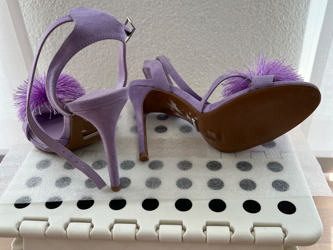 Topshop Scarpe da donna: Lila Pumps mit Pompon - ungetragen – Nuovo (secondo la descrizione) da Jona venduto da n.ferrari 1
