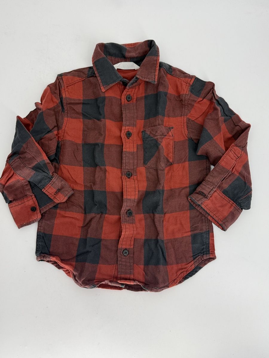 H&M Camicie, T-shirt & Polo: Karo Hemd Gr. 104 von H&M  – Usato da Auenstein venduto da moin.