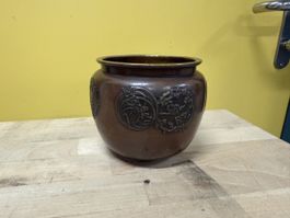 Kleine Bronze Schale asiatisch mit Reliefdruck gemäss Bilder