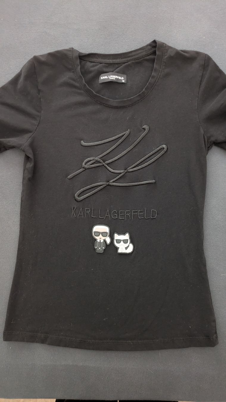 Karl Lagerfeld T-shirt: T-shirt Karl Lagerfeld noir, taille M – Usato da Morens FR venduto da Lolita1802 1