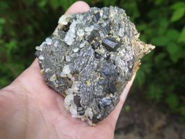 Pyrrhotin, Zinkblende und Calcit von Kosovo