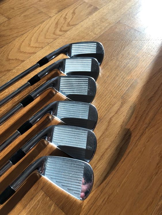 Set de fers Titleist AP2 712 5-9 + PW DYNAMIC GOLD S200 FLEX-S 6 pièces