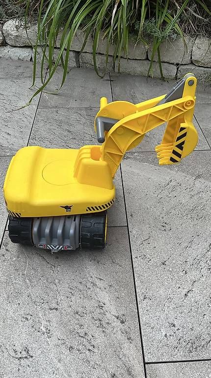 Fahrzeuge für Kinder: Yellow Tractor - 1y to 3y – Gebraucht aus Horgen von houardal