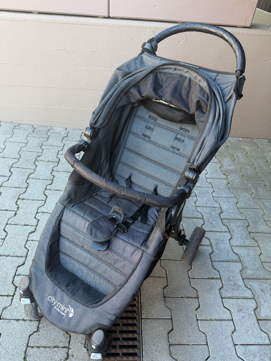 Baby Jogger Kinderwagen: Buggy Baby Jogger City Mini – Gebraucht aus Illnau von DuNa