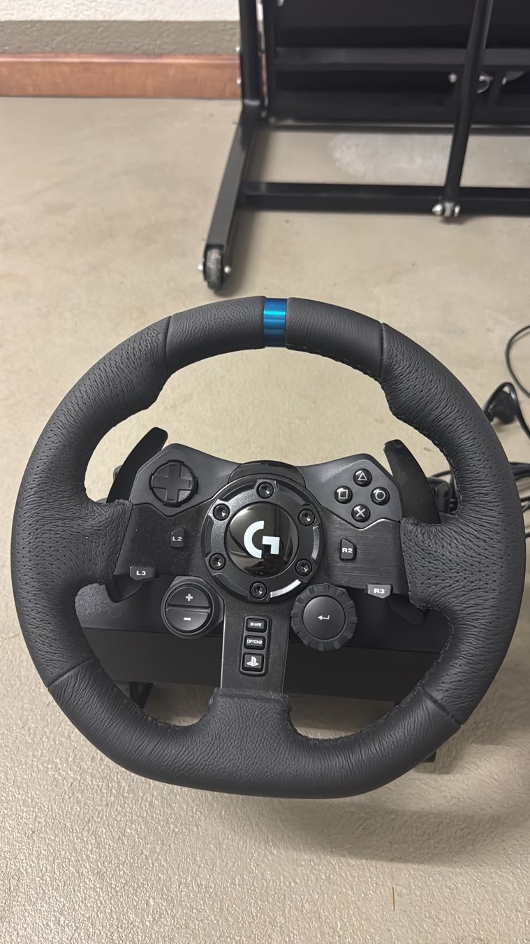 Logitech Controller: Volante Logitech G923 – Neu (gemäss Beschreibung) aus Lostallo von sim_j2vt 1