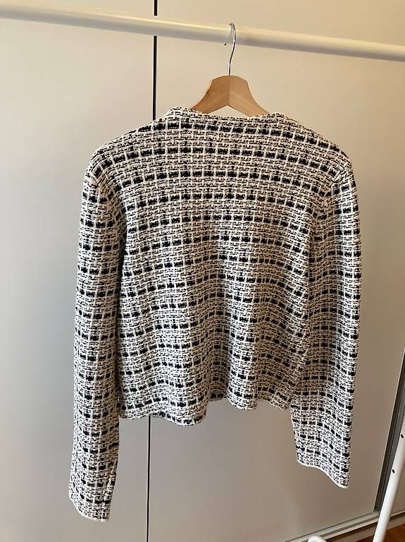 Uniqlo Giacche: elegante Uniqlo Jacke, Grösse L – Usato da Mörschwil venduto da een_9yyh 1