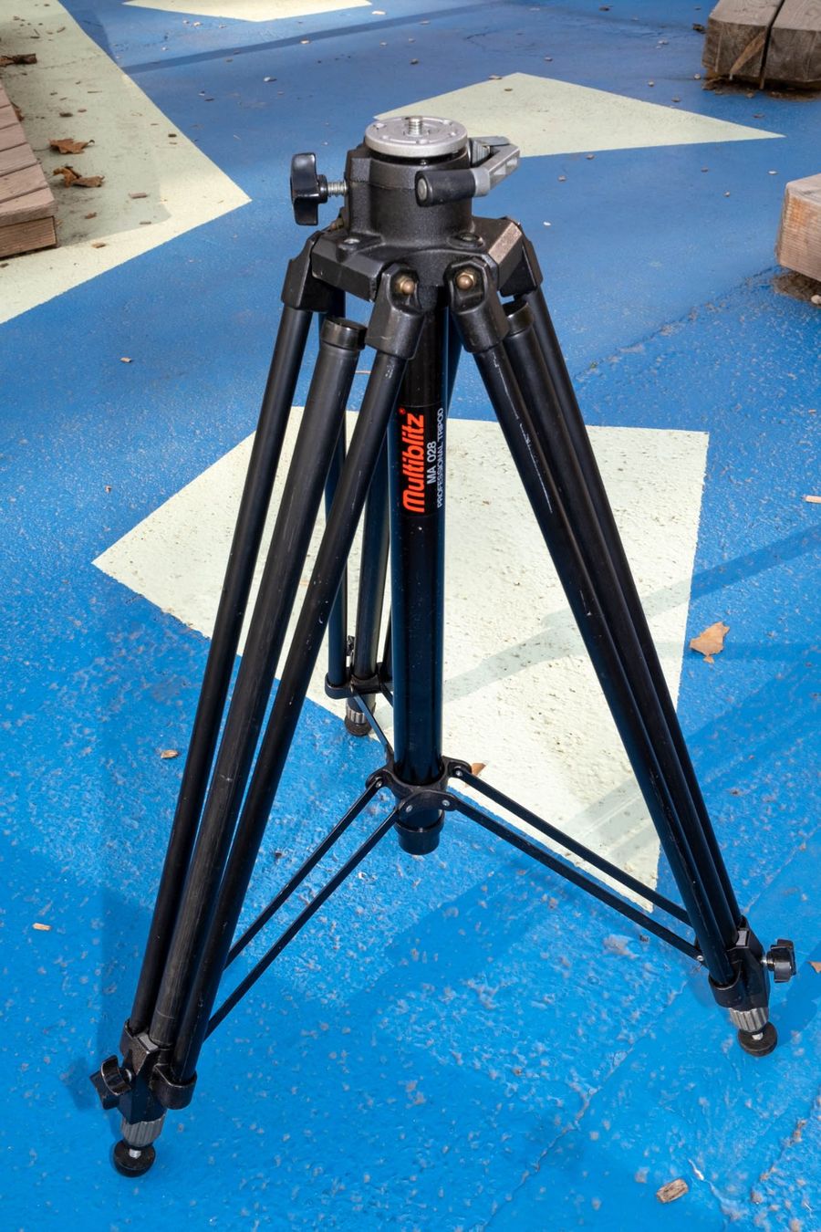 Manfrotto Stative & Köpfe: Manfrotto Triman 028 black tripod pro Hmax 227cm Multiblitz – Gebraucht aus Lausanne von Athanor 6
