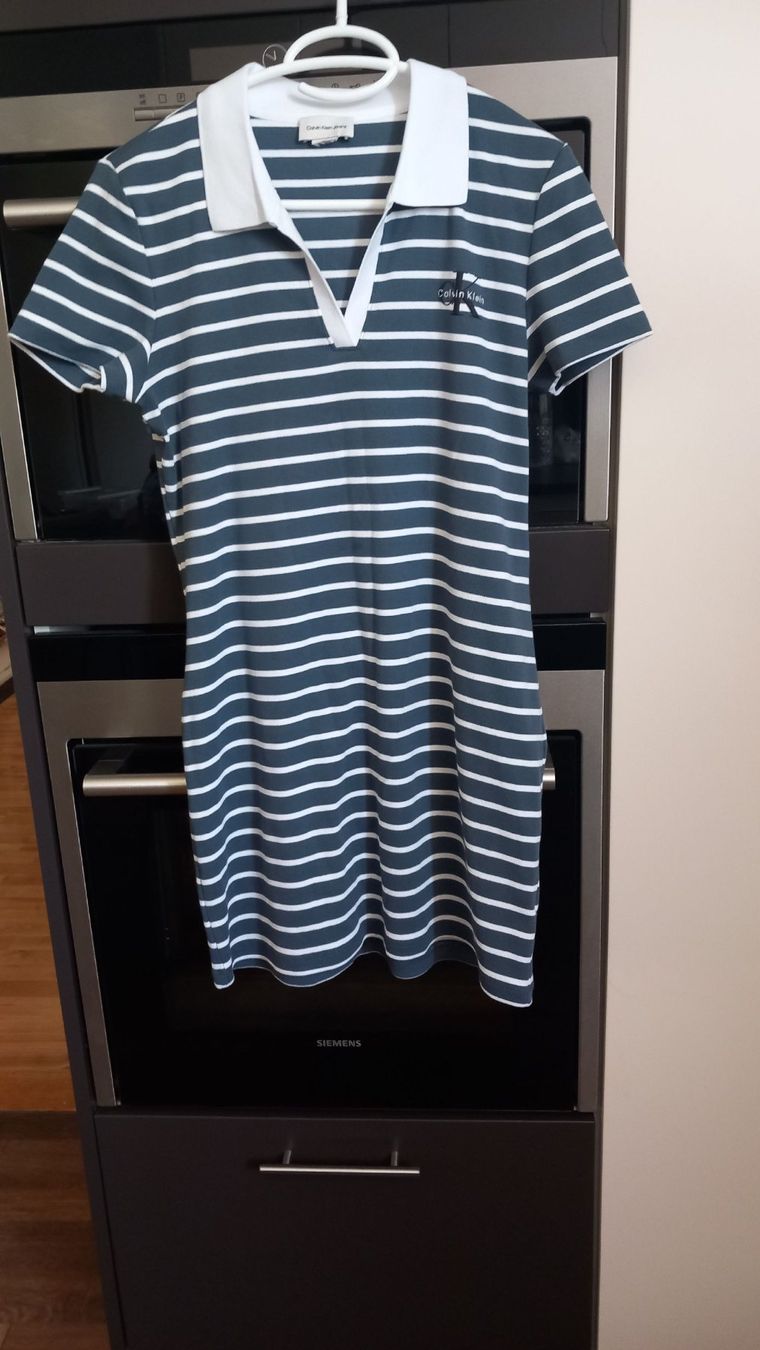 Calvin Klein Vestiti: NEUVE Robe Calvin Klein Fr. 100.00 – Nuovo (secondo la descrizione) da Boudry venduto da Fionette