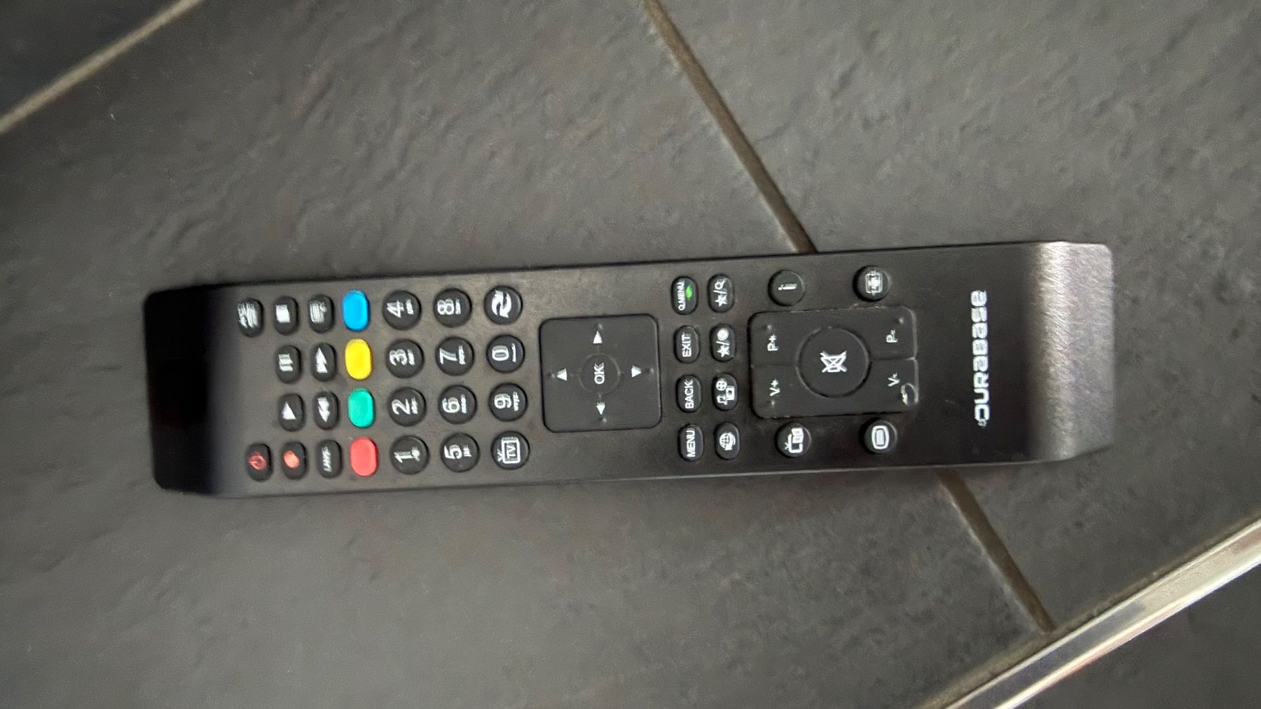 Durabase Fernseher: TV Durabase 32 Zoll – Gebraucht aus Otelfingen von Huebi_01 3