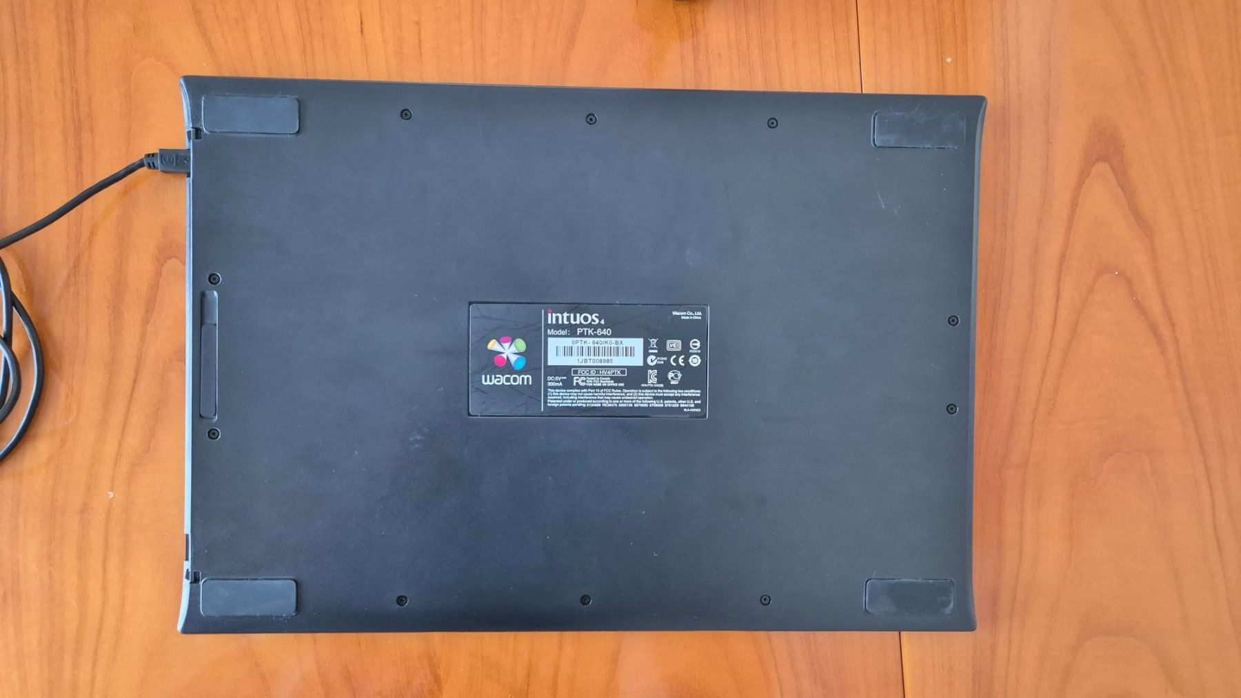 Wacom Tablet PC: Wacom Intuos 4 Medium Grafiktablet PTK-640 – Gebraucht aus Näfels von  3