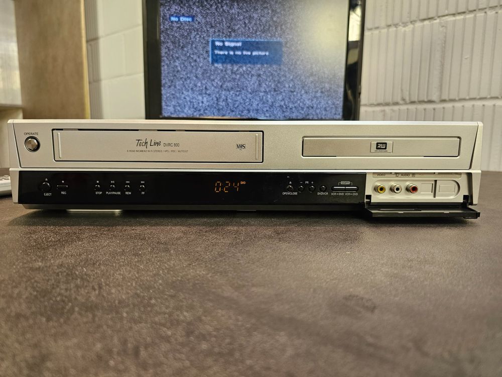 Techline DVRC 800 Kombi DVD / VHS Recorder mit Fernbedienung Kaufen